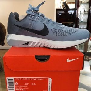 NWT W NIKE Air Zoom Structure 21 sneakers